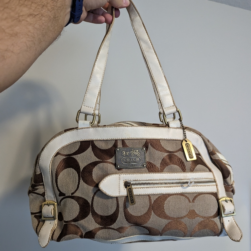 Coach Leather Purse - pre-owned